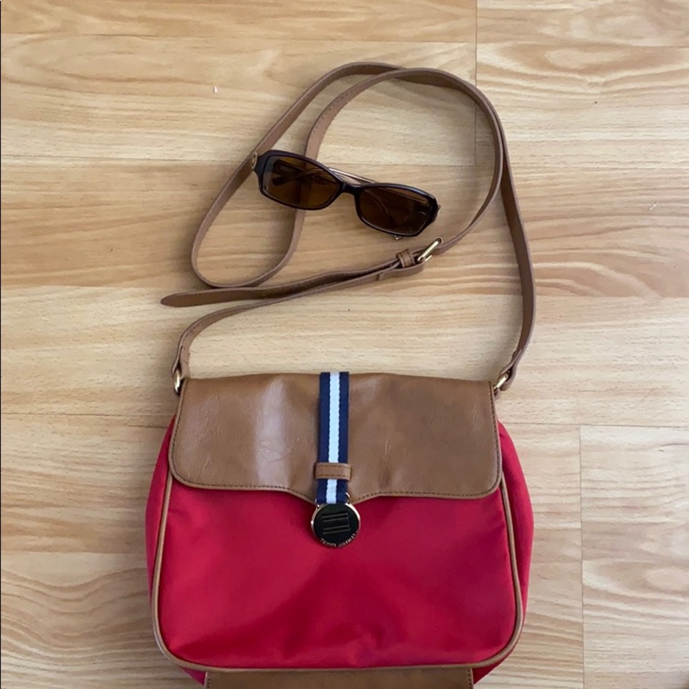 Tommy Hilfiger crossbody purse